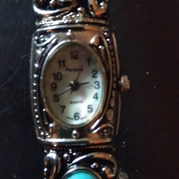 Watch - Picture 2 of 6